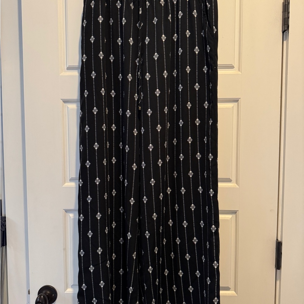 Elegant Black Patterned pants